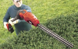 telescopic-electric-hedge-trimmer