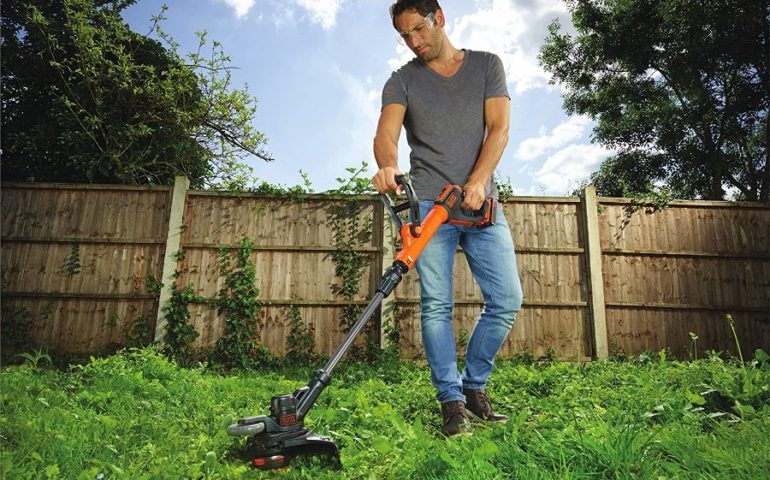 REVIEW: Black and Decker 3 in 1 Lawn Mower / String Trimmer